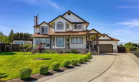 2496 Pine Dr, Ferndale, WA 98248