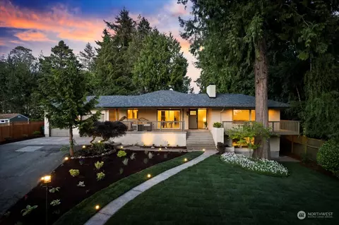133 SW 192nd St, Normandy Park, WA 98166