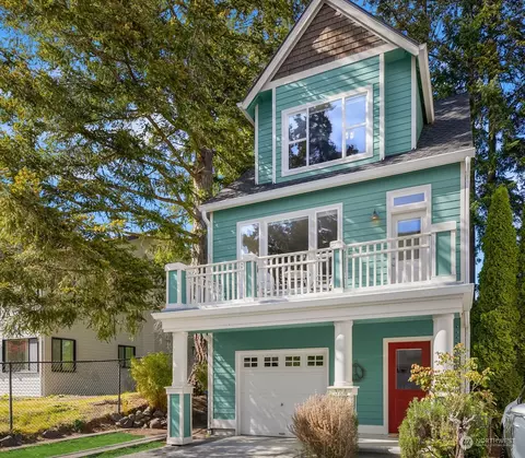 324 Wyatt Way NE #16, Bainbridge Island, WA 98110