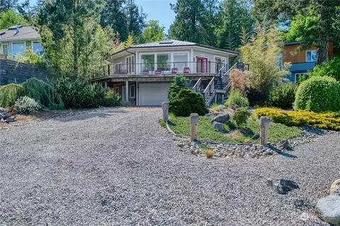 219 Elizabeth Dr, Point Roberts, WA 98281