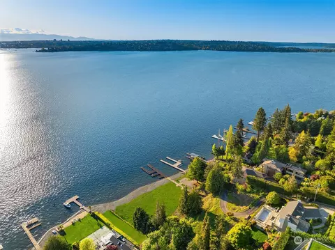 33 Nn Evergreen Point Rd, Medina, WA 98039