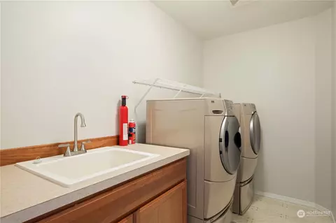 18828 35th Dr SE, Bothell, WA 98012 photo 23