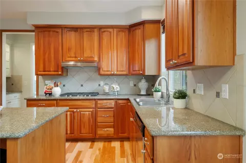 18828 35th Dr SE, Bothell, WA 98012 photo 14