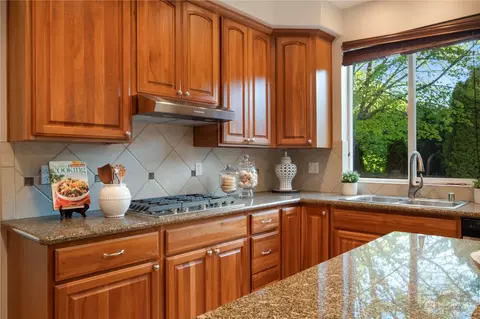 18828 35th Dr SE, Bothell, WA 98012 photo 12