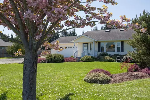 57 Territory Rd, Sequim, WA 98382
