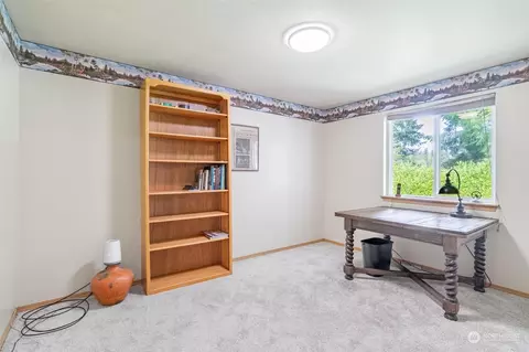 Bedroom - 926 King Rd, Winlock, WA 98596 photo 1 of 3
