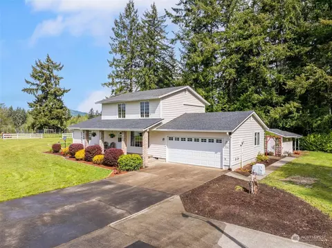 Exterior - 926 King Rd, Winlock, WA 98596 photo 2 of 14