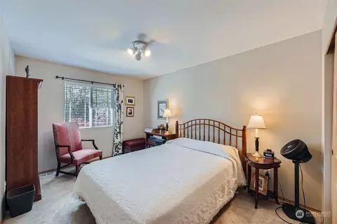 Bedroom - 15215 50th Ave SE, Everett, WA 98208 photo 3 of 4
