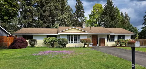 1910 NE Redmond Ave NE, Renton, WA 98056