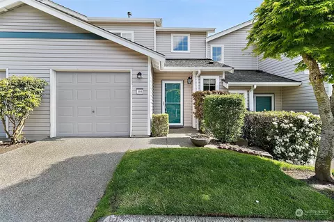 4802 Nassau Ave NE #103, Tacoma, WA 98422