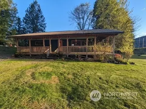 111 Jaybird Ln, Brinnon, WA 98320