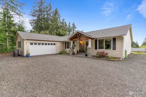 8013 Mcintyre Ln NE, Bremerton, WA 98311