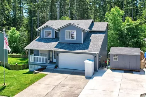 775 Carriage Ct W, Eatonville, WA 98328