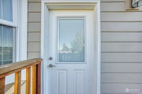 Entry Way - 494 Big Leaf Loop, Sequim, WA 98382 photo 5 of 5