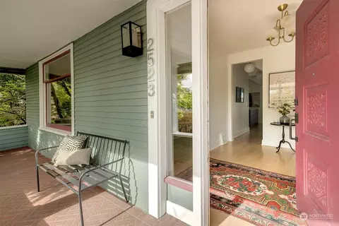 2523 34th Ave S, Seattle, WA 98144