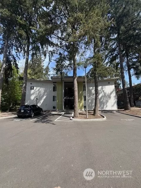 14510 NE 31st St #205, Bellevue, WA 98007