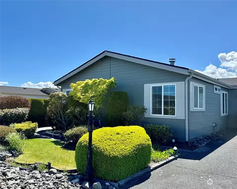 431 W Crows Nest Ln, Sequim, WA 98382