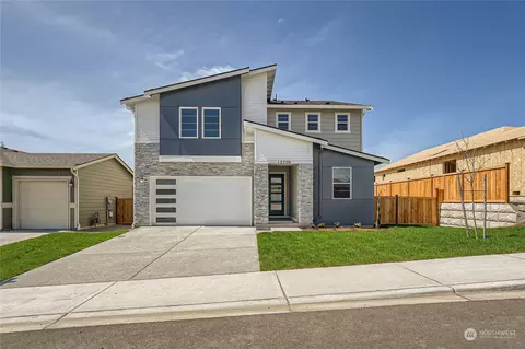 12646 173rd Ave E #124, Bonney Lake, WA 98391