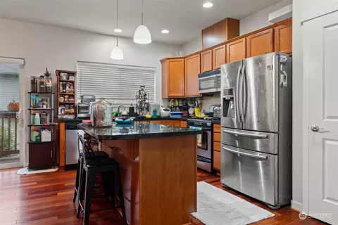 Kitchen - 2002 112th St SW, Everett, WA 98204 photo 1 of 2