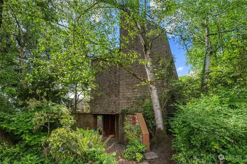 3421 E Superior St, Seattle, WA 98122