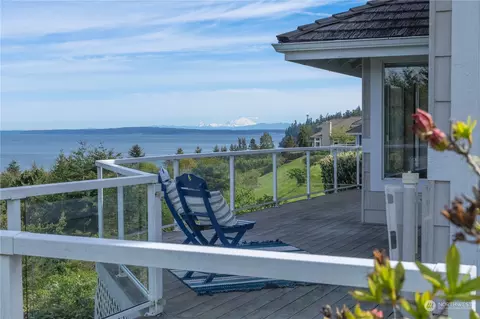51 Windrose Dr, Port Ludlow, WA 98365