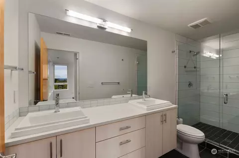 225 23rd Ave E, Seattle, WA 98122 photo 18