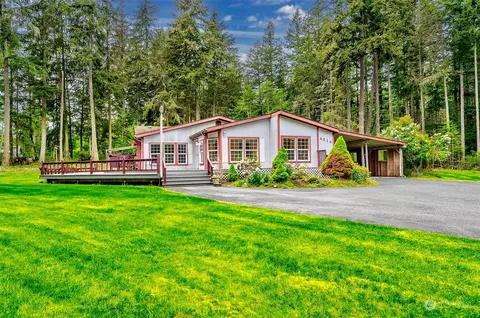 4214 Junco Rd, Greenbank, WA 98253