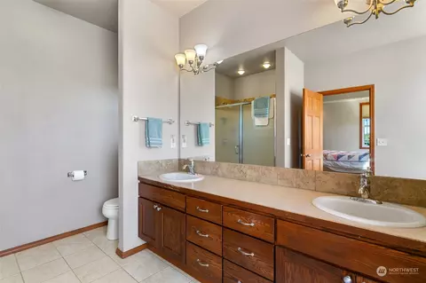 Bath - 117 Garrett Loop, Chehalis, WA 98532 photo 3 of 4
