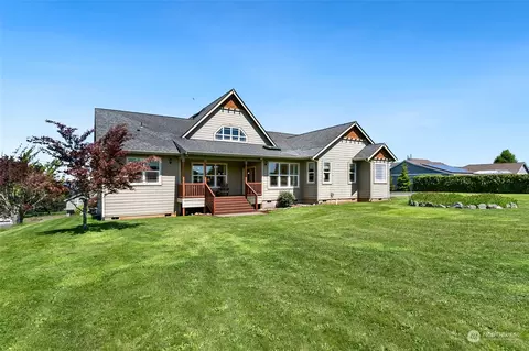 Exterior - 117 Garrett Loop, Chehalis, WA 98532 photo 2 of 5
