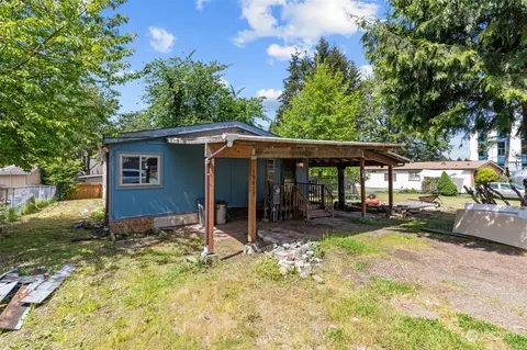 19815 12th Lane St, Seatac, WA 98148