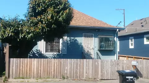 1114 S Bennett St, Seattle, WA 98108