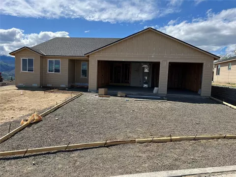 1931 N Mineral Pl, East Wenatchee, WA 98802