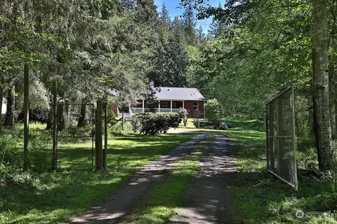 2275 Goss Lake Rd, Freeland, WA 98249