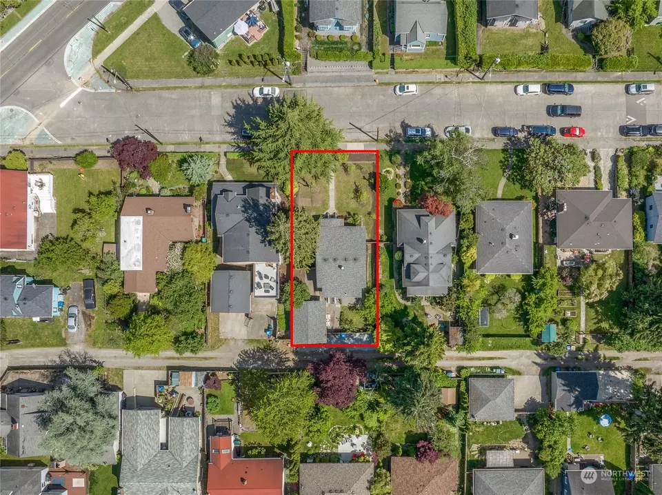 View/Area - 9621 60th Ave S, Seattle, WA 98118 photo 3 of 3