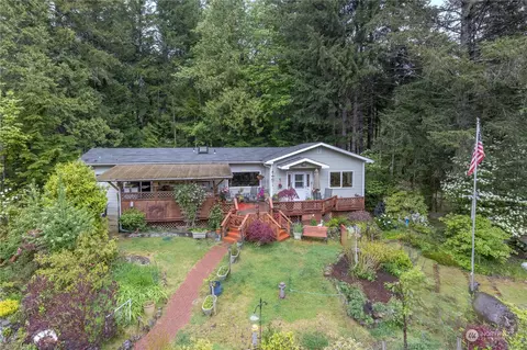 51 Point View Ave, Brinnon, WA 98320