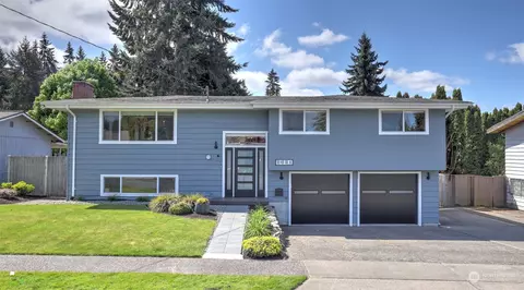 2621 NE 24th St, Renton, WA 98056