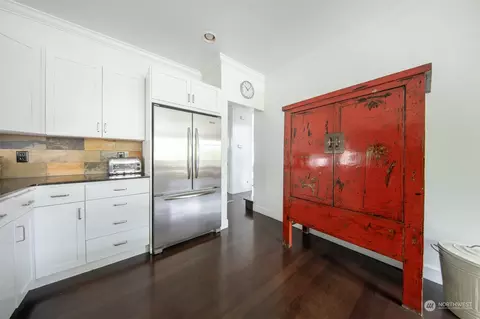 315 Dewey Pl E, Seattle, WA 98112 photo 11
