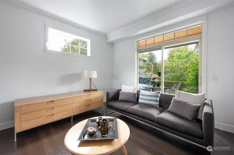 315 Dewey Pl E, Seattle, WA 98112 photo 7