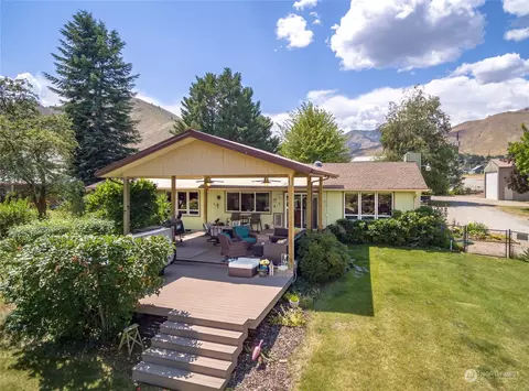 1919 5th St, Wenatchee, WA 98801