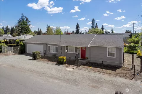 720 110th St S, Tacoma, WA 98444