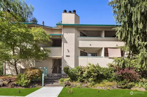 3024 NE 143rd St #302, Seattle, WA 98125