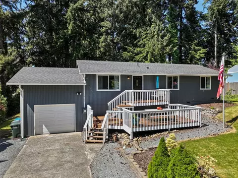 19109 Maryann Dr E, Lake Tapps, WA 98391