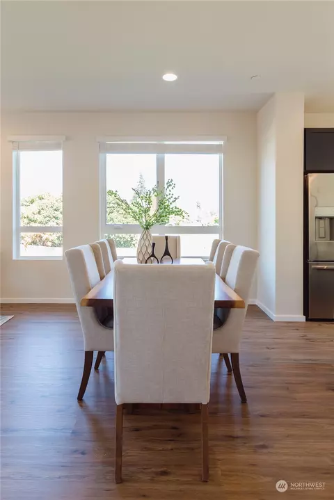 Dining - 4226 148th St SE #C1, Bothell, WA 98012 photo 2 of 2