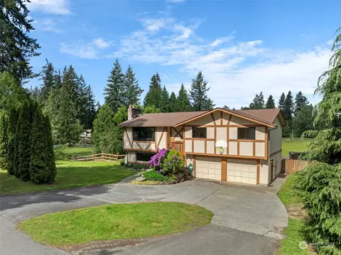 25312 Meadow Way NE, Arlington, WA 98223