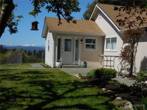 2507 Mountain View Rd E, Port Orchard, WA 98366