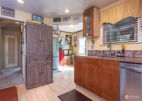 Kitchen - 1711 12th St, Everett, WA 98201 photo 1 of 5