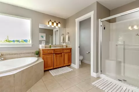 5230 151st Avenue Ct E, Sumner, WA 98390 photo 24