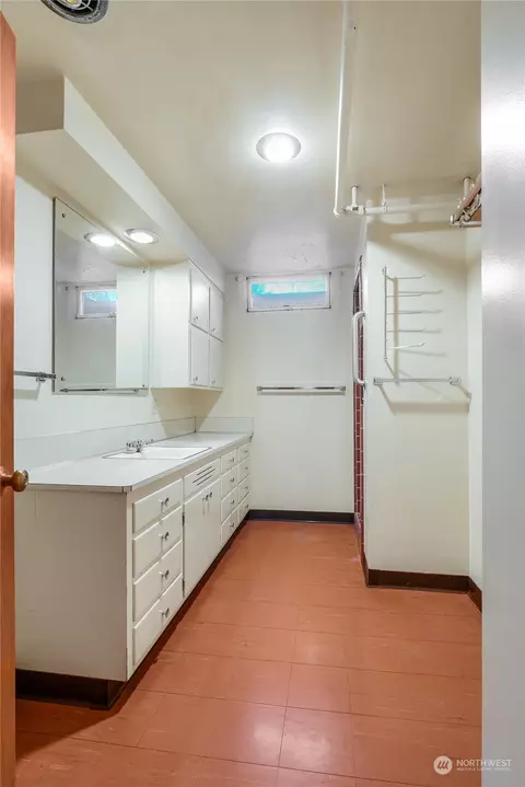 805 E 3rd Ave, Odessa, WA 99159 photo 27