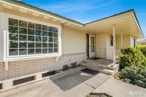 805 E 3rd Ave, Odessa, WA 99159 photo 4