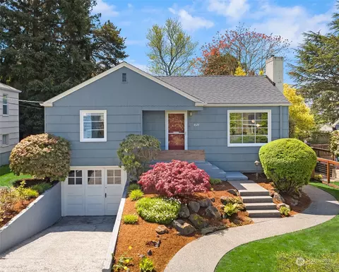 4127 SW Portland St, Seattle, WA 98136